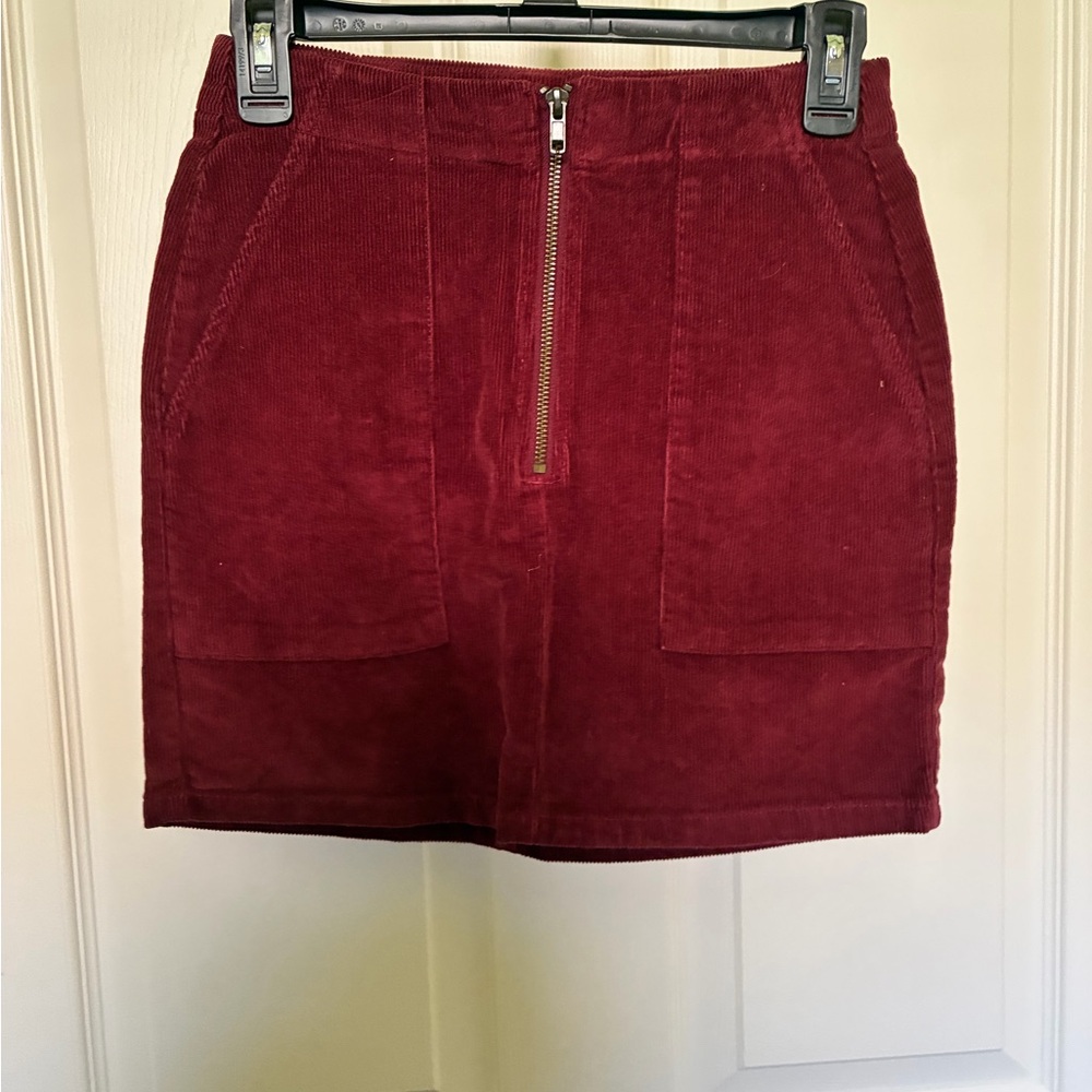 wild fable Burgundy Corduroy Mini Skirt with Front Zip